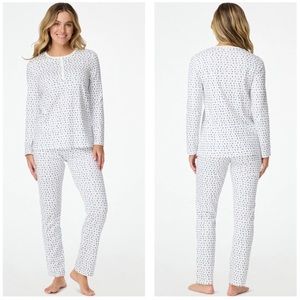 NWT roller rabbit pajamas